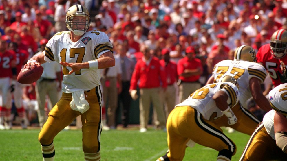 American football player throws the ball during a match