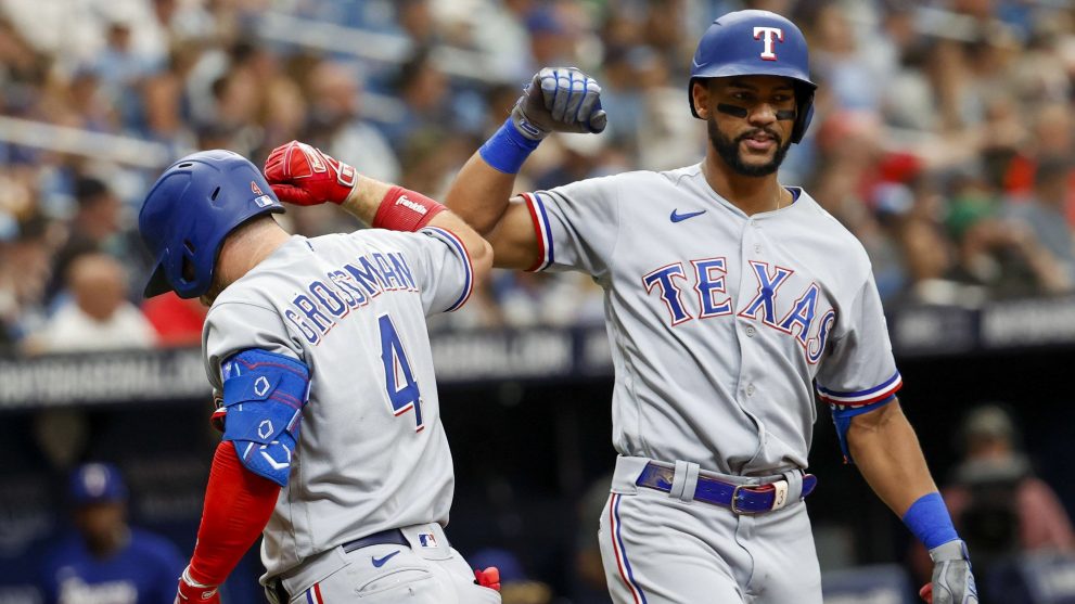 Baseball players fist bump