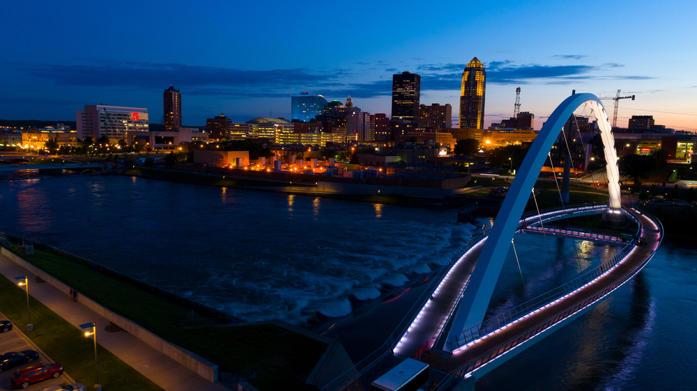 Des Moines Iowa At SunSet