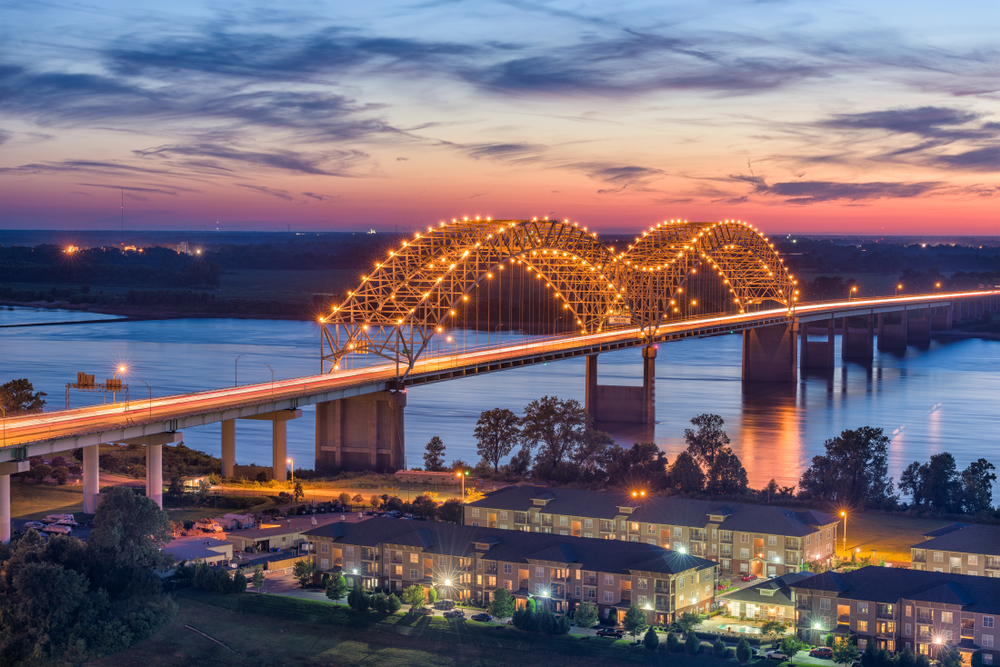 Memphis, Tennessee, USA at Hernando de Soto Bridge