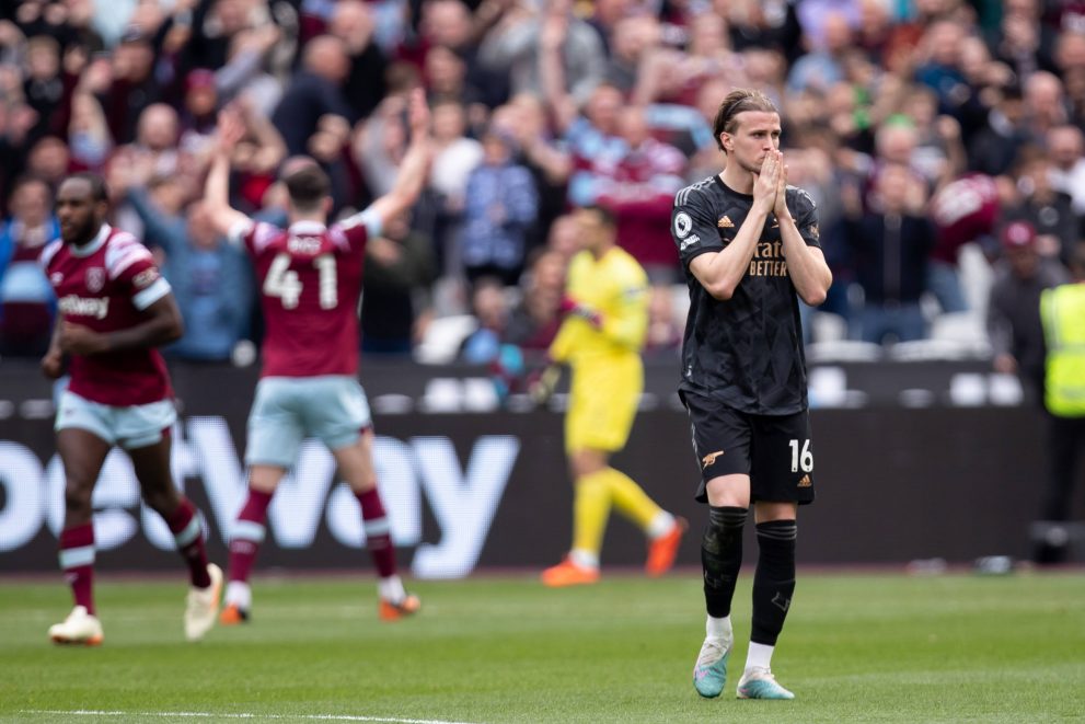 Rob Holding reaction to West Ham scoring